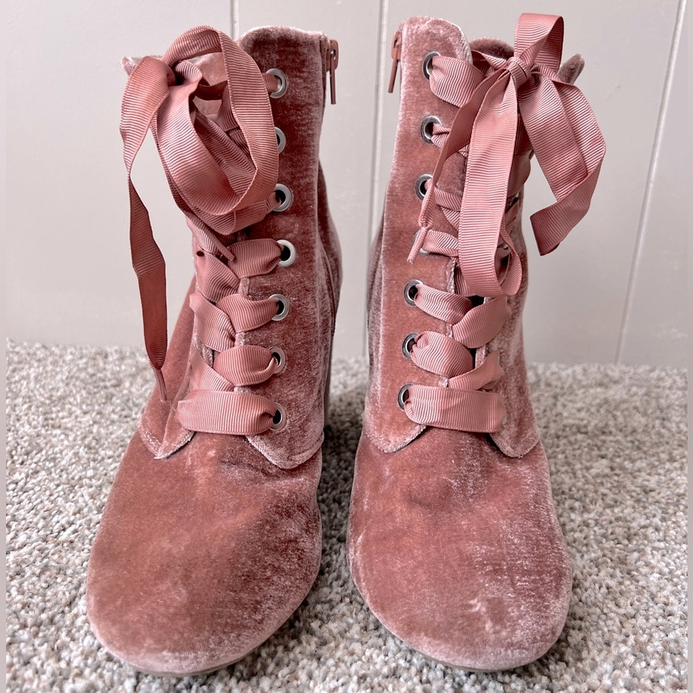 Pink Heeled Boot, Reaction Kenneth Cole, Women’s Size 9